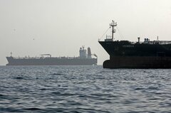 ホルムズ通航で給与6カ月分の高額手当、危険増す海域で船員確保へ| TBS CROSS DIG with Bloomberg