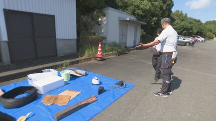 後続車を大きな危険にさらす高速道路の落下物 積み荷運搬の車両は十分