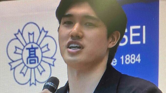 NBA・渡邊雄太選手（29）尽誠学園高校に凱旋！来季、日本でのプレーを表明　市長「香川にはB3のファイブアローズというチームがありますが」に渡邊選手は...【香川】　|　岡山・香川のニュース | 天気 | RSK山陽放送