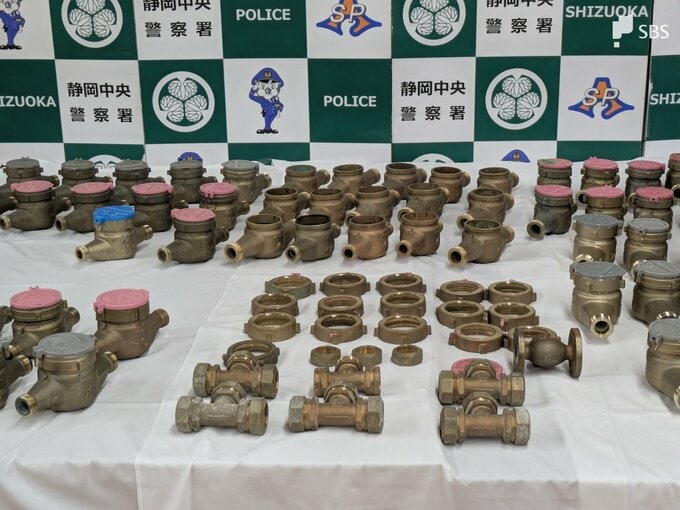 県営住宅で「水道メーター」盗んだ疑い 32歳と48歳の男を逮捕=静岡県警|TBS NEWS DIG