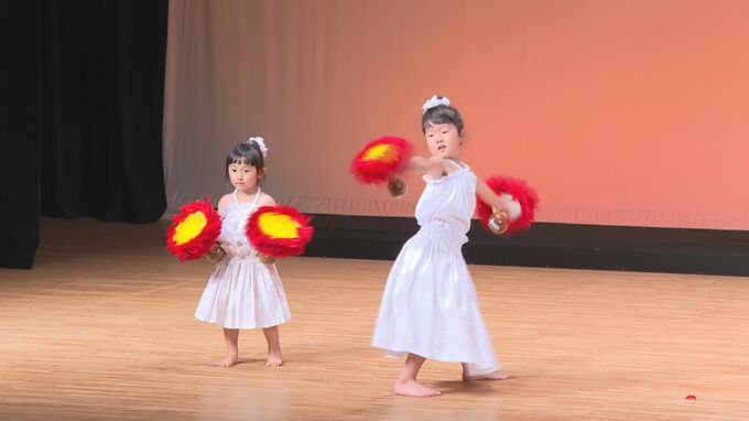 大島大橋開通５０周年記念式典「これを機に心をひとつに未来への島づくりを」フラダンス披露やライトアップも　山口・周防大島|TBS NEWS DIG