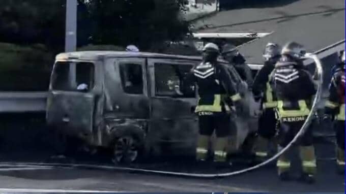 【高速道火災】長崎道・大村IC出口付近で軽乗用車が炎上　「軽乗用車の下の方から火が出ている」|TBS NEWS DIG