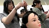 「大人になっても故郷で街を盛り上げて」美容の仕事体験会 簡単なヘアアレンジや高度な技術も【岡山・津山市】|TBS NEWS DIG