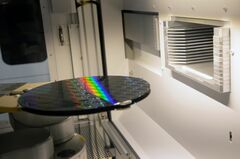 トランプ政権、半導体の対中規制強化を検討との報道－関連株下落| TBS CROSS DIG with Bloomberg