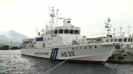 十管本部の新測量船「さくらひびき」 名付け親らが船内見学 鹿児島