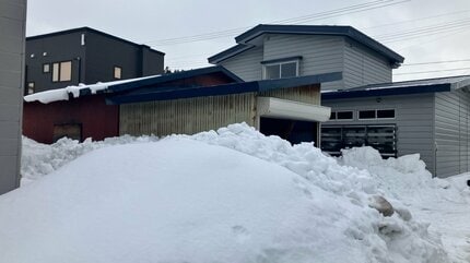 速報】2m近く積もった雪の中から女性発見も死亡 青森県つがる市森田町