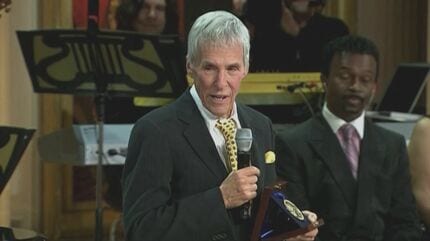 雨にぬれても」米名作曲家バート・バカラックさん死去 | TBS NEWS DIG
