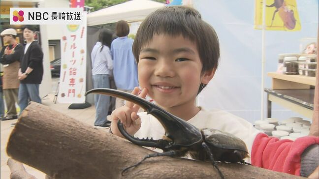 「いっぱいお店があって楽しい」ダイハツdeマルシェ　地域の集いステーションに|TBS NEWS DIG