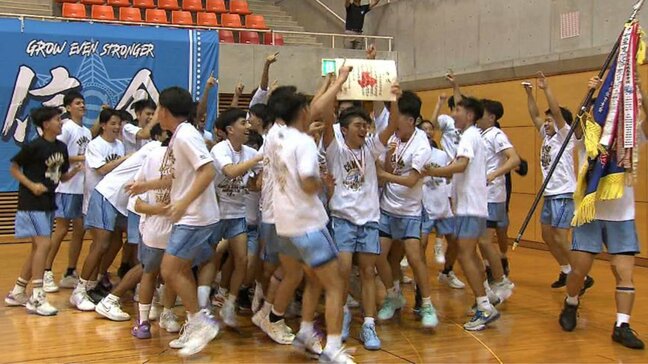 去年3年生わずか3人の沖縄水産バスケ部 今年57年ぶりに県大会を制す 優勝への軌跡の裏側|TBS NEWS DIG