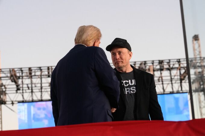 テスラ株が一時13％上昇、米大統領選トランプ氏勝利で期待増す
