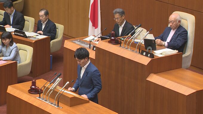 山口県議会議員の定数を２減する条例改正案可決　定数４７→４５へ　２０２７年４月の県議選から適用|TBS NEWS DIG