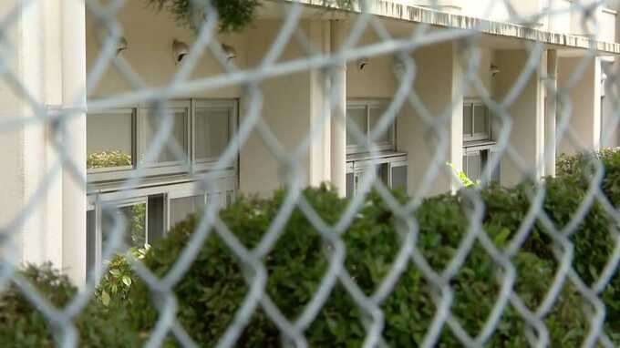 介護施設に入所する70代女性に暴行か　介護士の男(33)を逮捕　男は「スキンシップの一環でした」容疑を否認　佐賀　|　福岡のニュース｜RKB NEWS｜RKB毎日放送