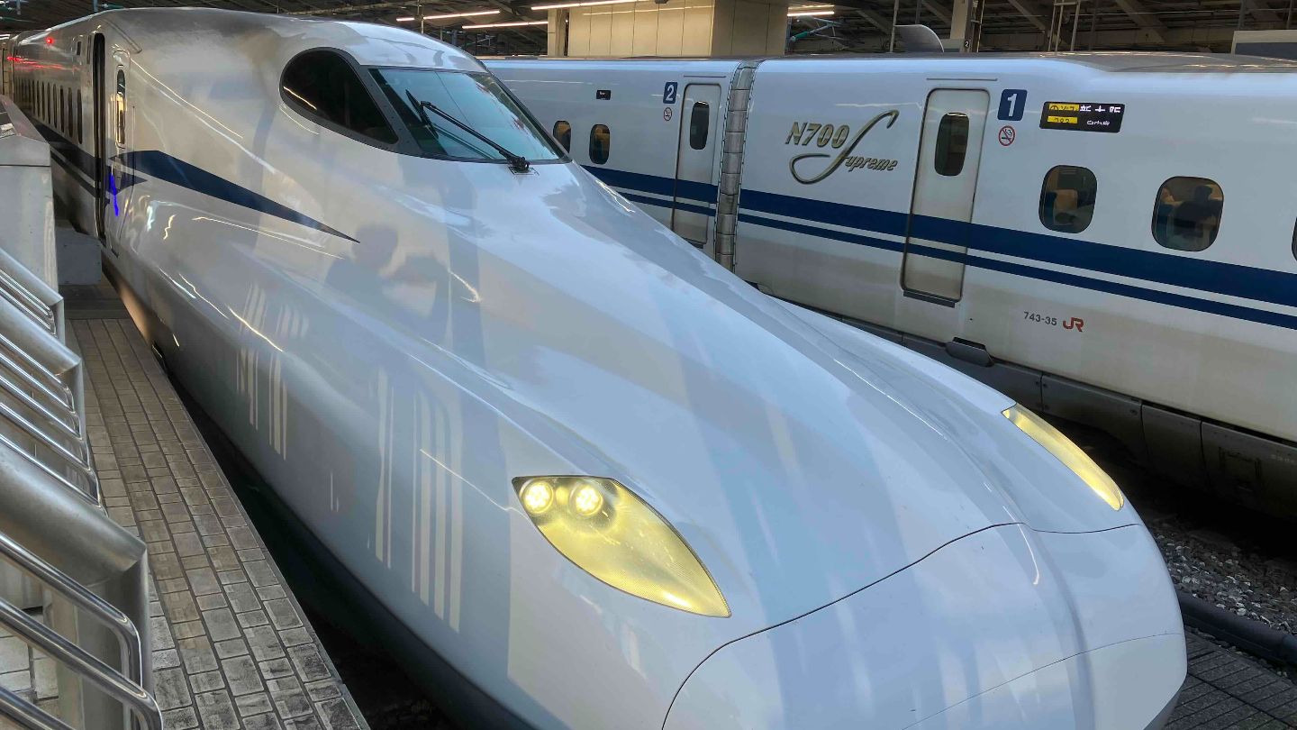 JR東海道新幹線 】「車内防犯カメラの映像」使用し“乗客の年代” “利用