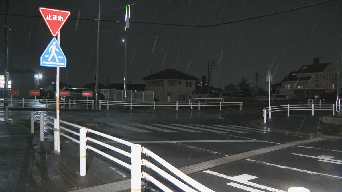 車3台が絡む事故で女性(85)が死亡…　最初に事故を起こした車は逃走中　警察が“ひき逃げ事件”として行方追う　愛知・瀬戸市