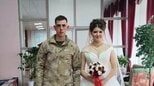 迷彩服の花婿と戦火の下での「結婚式」 2度のロシア侵攻に翻弄されたウクライナ人女性|TBS NEWS DIG
