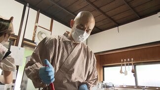 パティシエは副住職 作務衣をまとって生地を混ぜ 日々の勤めの傍らパウンドケーキ専門店を開いた理由とは【岡山】 | 岡山・香川のニュース | 天気 | RSK山陽放送