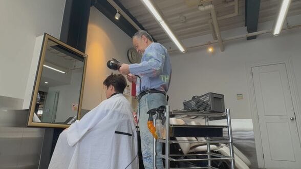 美容室｢倒産は加速どころか…｣ ヘアカラー剤･ラップ･手袋…ほぼ全てが石油由来 東海3県は昨年度“過去最多”の倒産軒数　|　名古屋・愛知・岐阜・三重のニュース【CBC news】 | CBC web