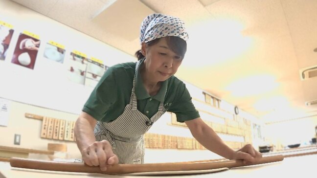 そば打ち世界大会で大分の女性が初代名人の快挙 無駄のない動作、精密な切り方…世界の頂点に|TBS NEWS DIG
