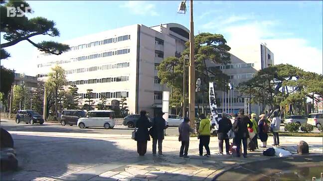「再稼働問題は県民が決める」と市民団体が抗議活動「意思確認は県議会がふさわしい」とする中原八一新潟市長の発言を受け【東京電力・柏崎刈羽原発】|TBS NEWS DIG