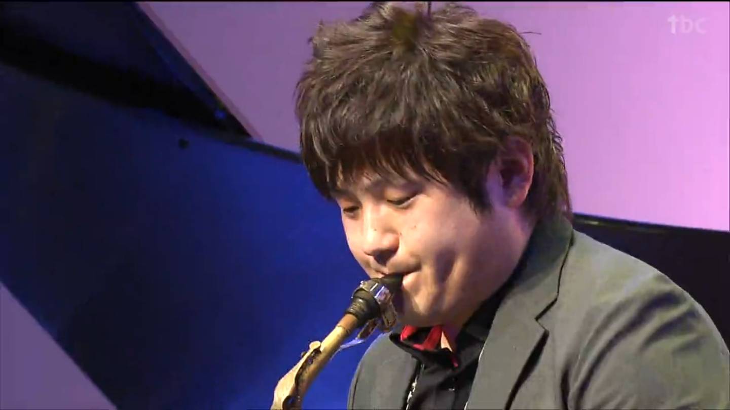 転機は「受験勉強が苦痛な時、テレビで見たビッグバンドの