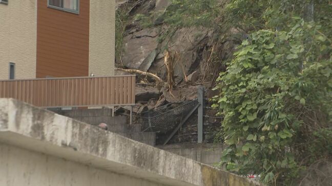 斜面から落石…土砂災害のおそれ高まる　佐伯市で7世帯22人対象に避難指示　現場は特別警戒区域　大分|TBS NEWS DIG