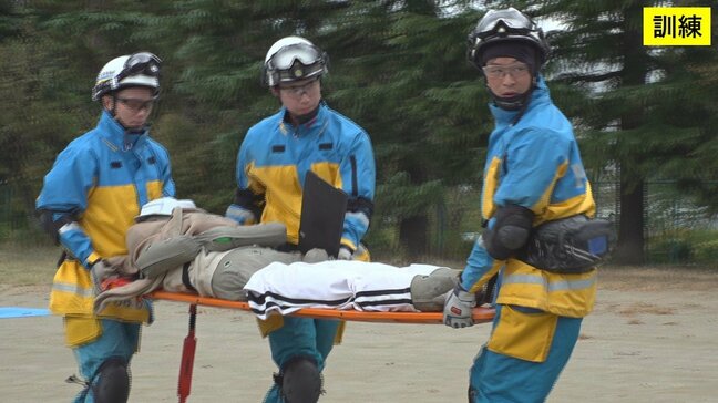 震度7の大規模地震を想定　土砂で埋もれた人の救助など訓練　警察およそ100人が参加　山梨|TBS NEWS DIG