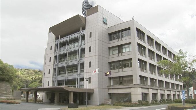 警察職員が勤務中にホームセンターで万引き(販売価格1880円の塗料1点)　店舗までは公用車で移動　21日付けで減給100分の10、6か月の懲戒処分　|　BSSニュース | BSS山陰放送