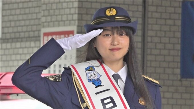 SNS型詐欺に注意を呼びかけ　俳優・菊池日菜子さんが一日警察署長に　|　山梨のニュース | ＵＴＹテレビ山梨