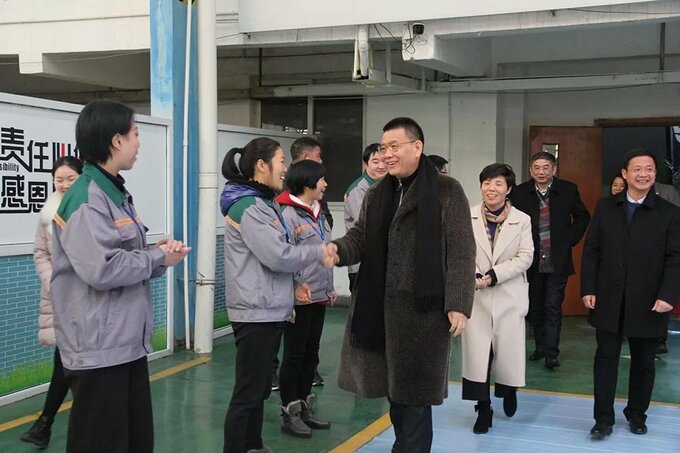 金投資で巨利の中国人投資家、次は銅に強気－10億ドル買い持ち