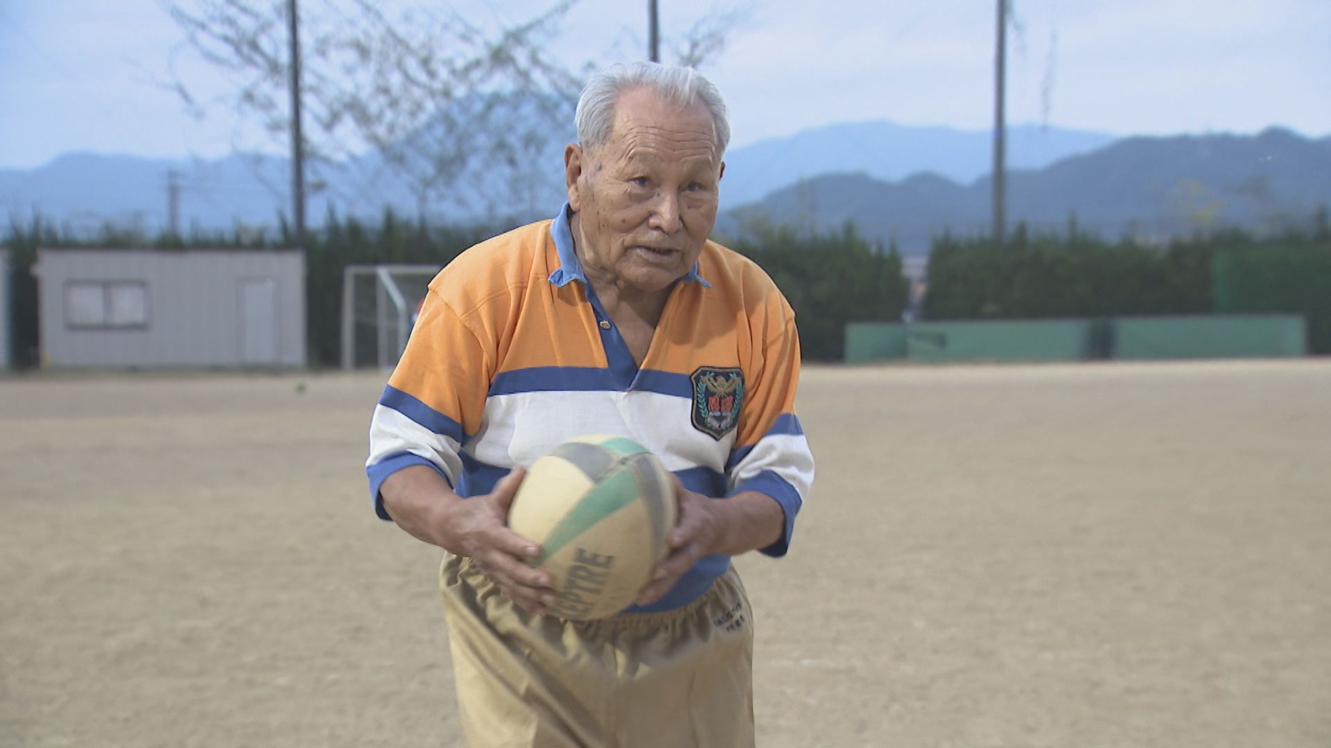 競技歴は77年！93歳のラガーマン「倒れても立ち上がれる。これがいい