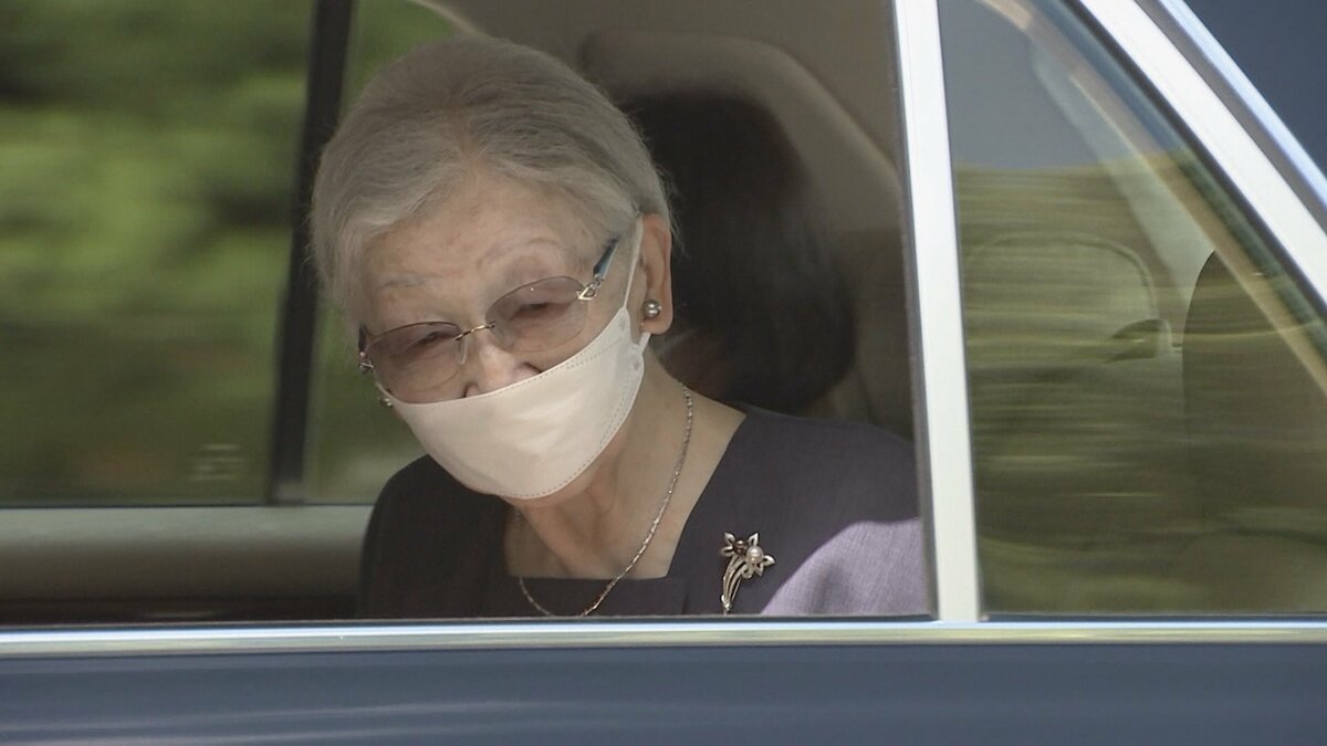 上皇后さま 修復を支援してきた昭憲皇太后のドレス「大礼服」を鑑賞 明治神宮ミュージアムを訪問 TBS NEWS DIG