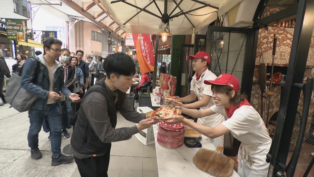 名古屋･大須商店街で焼きたてピザ1000枚配布 “世界イタリア料理週間”の一環 ことしで10回目