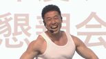 【なかやまきんに君】　入社式にサプライズ登場　“筋肉三三七拍子”で祝福|TBS NEWS DIG