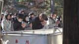 「赤ちゃんが産まれるので無事に」元日の武田神社の初詣に大勢の人|TBS NEWS DIG