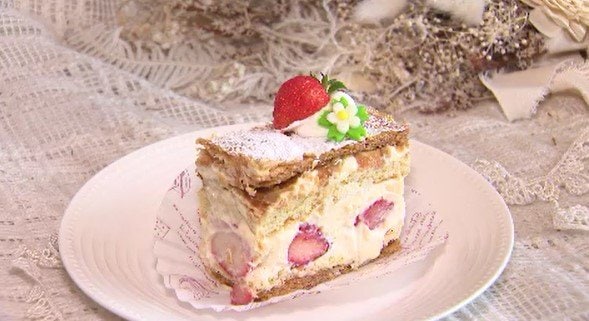 ミルフィーユをきれいに食べるコツは…？「お皿に寝かせてからフォーク入れる」スイーツのおいしい食べ方！信州・安曇野市「夏秋イチゴ」の新品種「あまあづみ」が収穫期…「スイーツフェア」も企画！　|　SBC NEWS | 長野のニュース | SBC信越放送