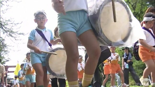 保育園児たちが元気よく『お山参詣』を体験 「50回練習してきた!」登山囃子を響かせる 青森県弘前市|TBS NEWS DIG