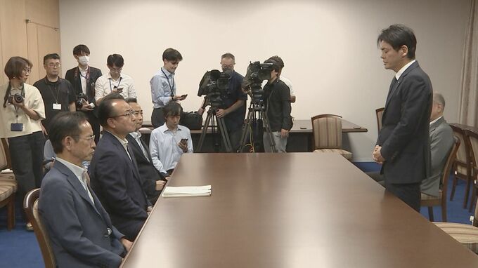 パワハラ認定の横浜市長に自民・公明・立民が共同で辞職申し入れ　市長は「今後の進むべき道について考えたい」|TBS NEWS DIG