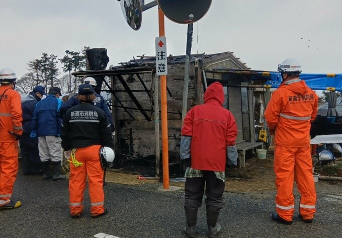 無人販売所が全焼　近くに住む66歳男を放火容疑で逮捕　火災現場近くで職務質問受け犯行ほのめかす　新潟・西区|TBS NEWS DIG