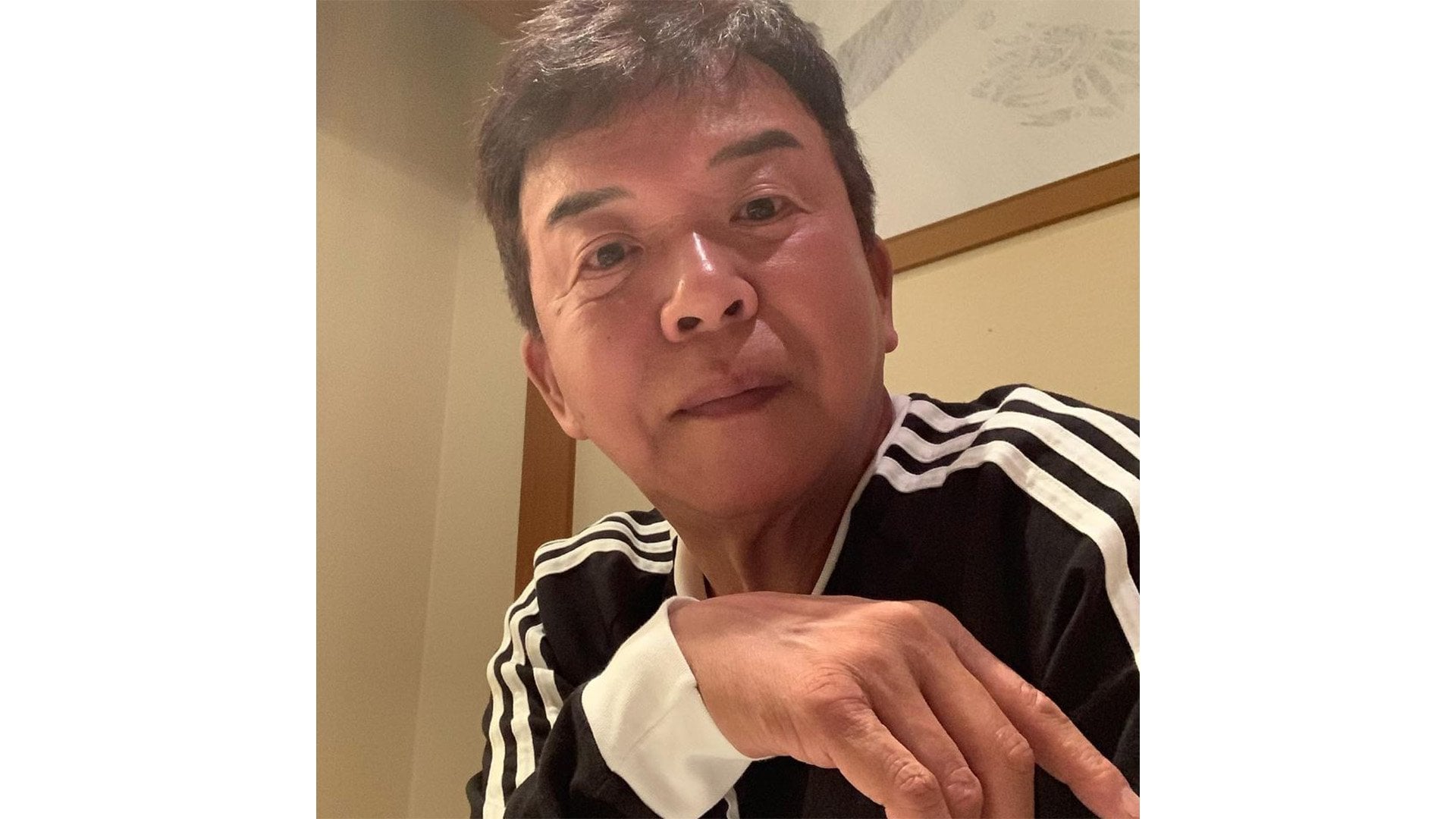 目の手術】村上ショージさん(68)「目の安静の為とうぶんインスタ休ませ