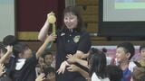 女子レスリングの金メダリスト・土性沙羅さんが母校で出前授業 4月から勤務する松阪市の「スポーツのチカラ プロジェクト」 市職員として後輩に夢の大切さ語る | 名古屋・愛知・岐阜・三重のニュース【CBC news】 | CBC web