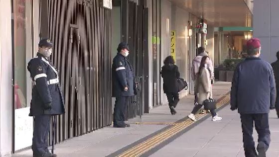 「バス停にいるのが怖くて…」JR長野駅前の3人殺傷事件から一夜・通勤通学で不安の声も　長野県警がチラシを配布して情報提供求める|TBS NEWS DIG