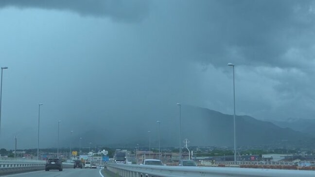 大気が非常に不安定　記録的短時間大雨情報の発表も　今夜遅くまで土砂災害に厳重に警戒を　山梨|TBS NEWS DIG