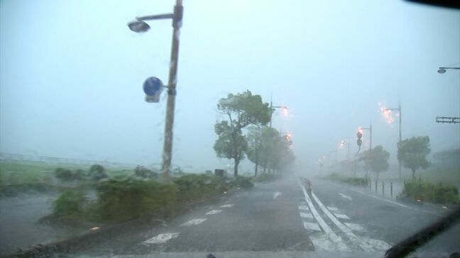けさのサンポート高松「車のワイパーがきかないほどの雨」岡山・香川は梅雨空がもどり雷に注意（23日）|TBS NEWS DIG