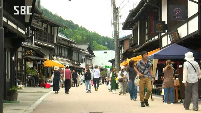 漆器ずらり恒例の木曽漆器祭 「普段使えるものをいっぱい買いたい」長野・塩尻市楢川地区|TBS NEWS DIG
