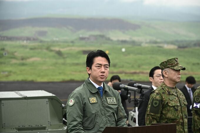 中ロが爆撃機・艦艇で共同活動活発化、「重大な懸念」－防衛白書