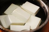 沸騰している豆乳をあびてやけど 82歳の女性重傷 豆乳を沸騰中に窯のふたがあいたか 富山・南砺市|TBS NEWS DIG