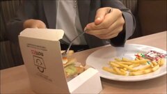 自分にとってより良い商品・サービスへの乗り換えを行う「換え活」　ポイントは「社会にもいいし、自分にもいい」というWIN-WINな関係| TBS CROSS DIG with Bloomberg