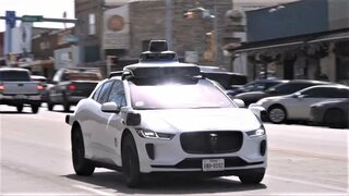 「5～10年以内に人間のタクシーより安くなる」グーグルが生んだ完全無人タクシーの実力とは？NY記者が体験レポート| TBS CROSS DIG with Bloomberg