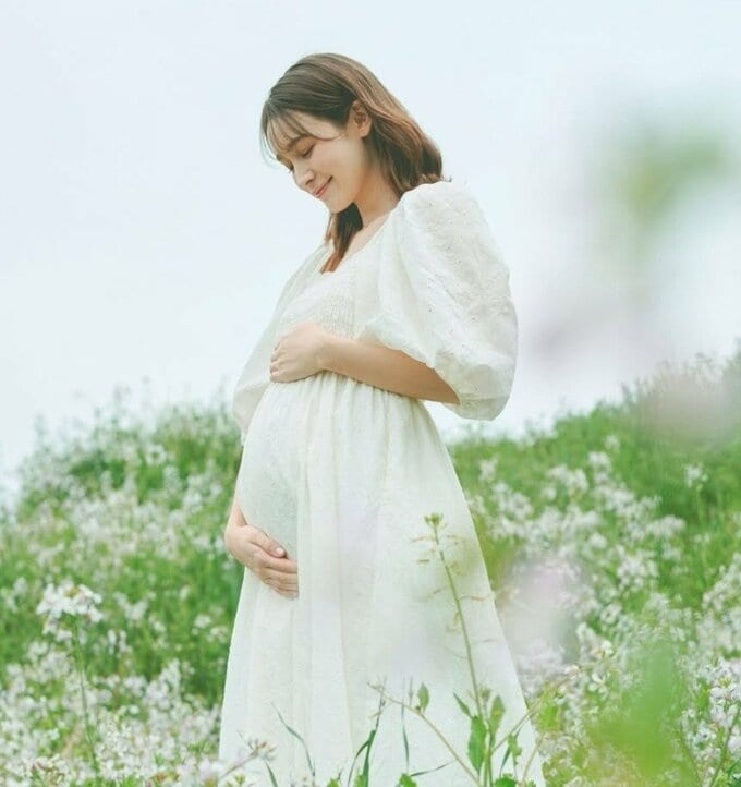 【 藤井サチ 】　第一子妊娠を公表　「かけがえのない奇跡に、夫婦共に深い喜びと感謝」「出産は今秋頃を予定」　去年７月に一般男性と結婚|TBS NEWS DIG