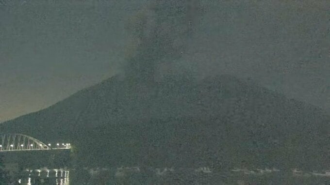 桜島で噴火 噴煙1200ｍ【24日・25日の降灰予報】鹿児島・宮崎|TBS NEWS DIG